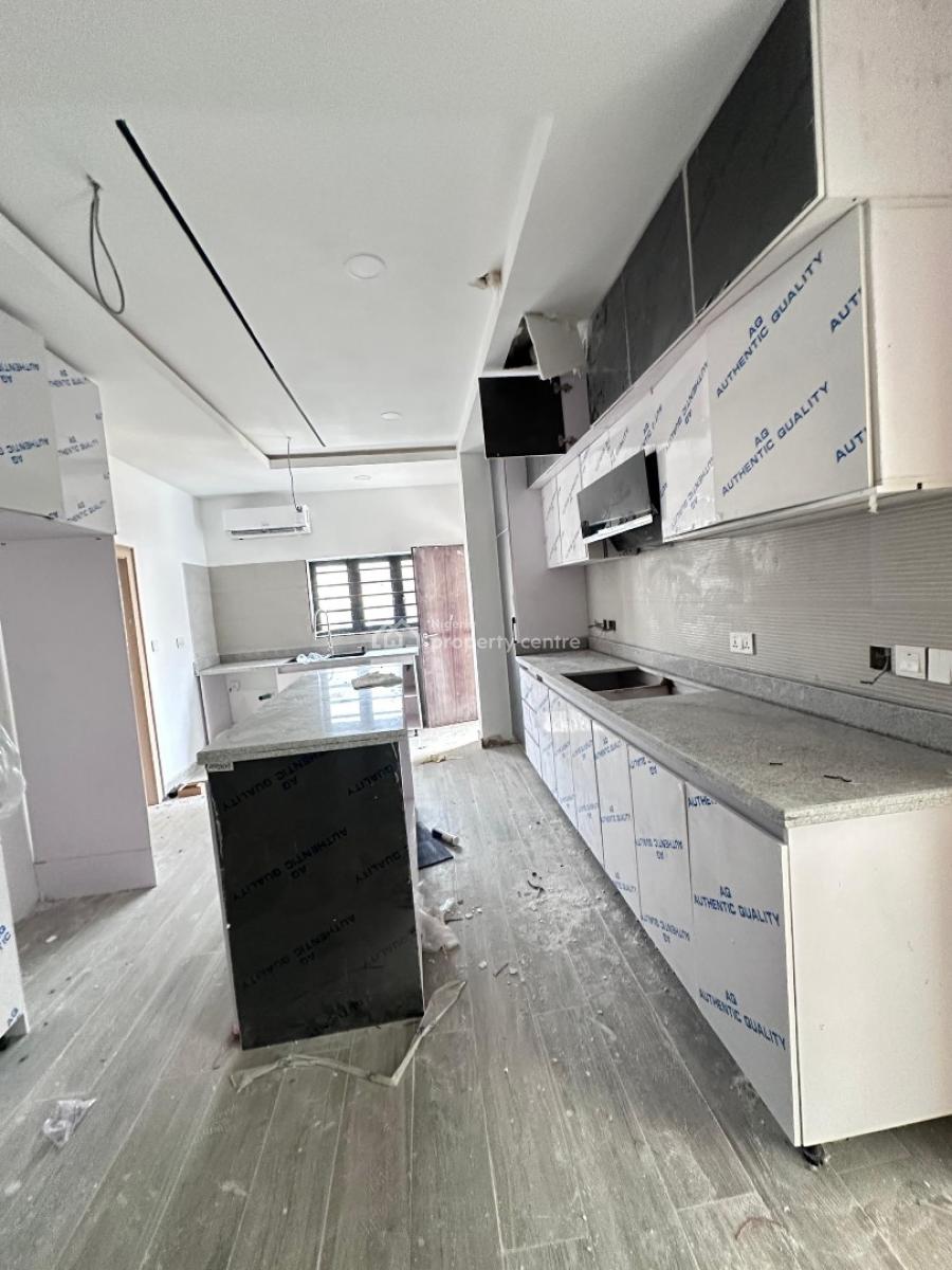 Spacious 5 Bedroom Terrace Duplex with Bq &elevator, Lekki Phase 1, Lekki, Lagos, Detached Duplex for Sale