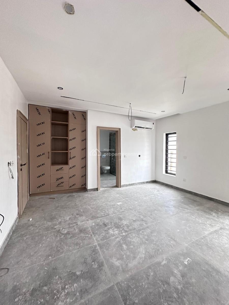 Spacious 5 Bedroom Terrace Duplex with Bq &elevator, Lekki Phase 1, Lekki, Lagos, Detached Duplex for Sale