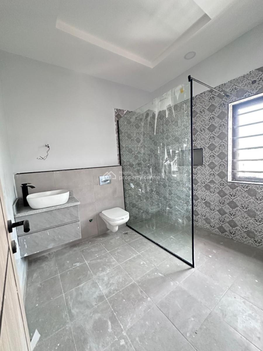 Spacious 5 Bedroom Terrace Duplex with Bq &elevator, Lekki Phase 1, Lekki, Lagos, Detached Duplex for Sale