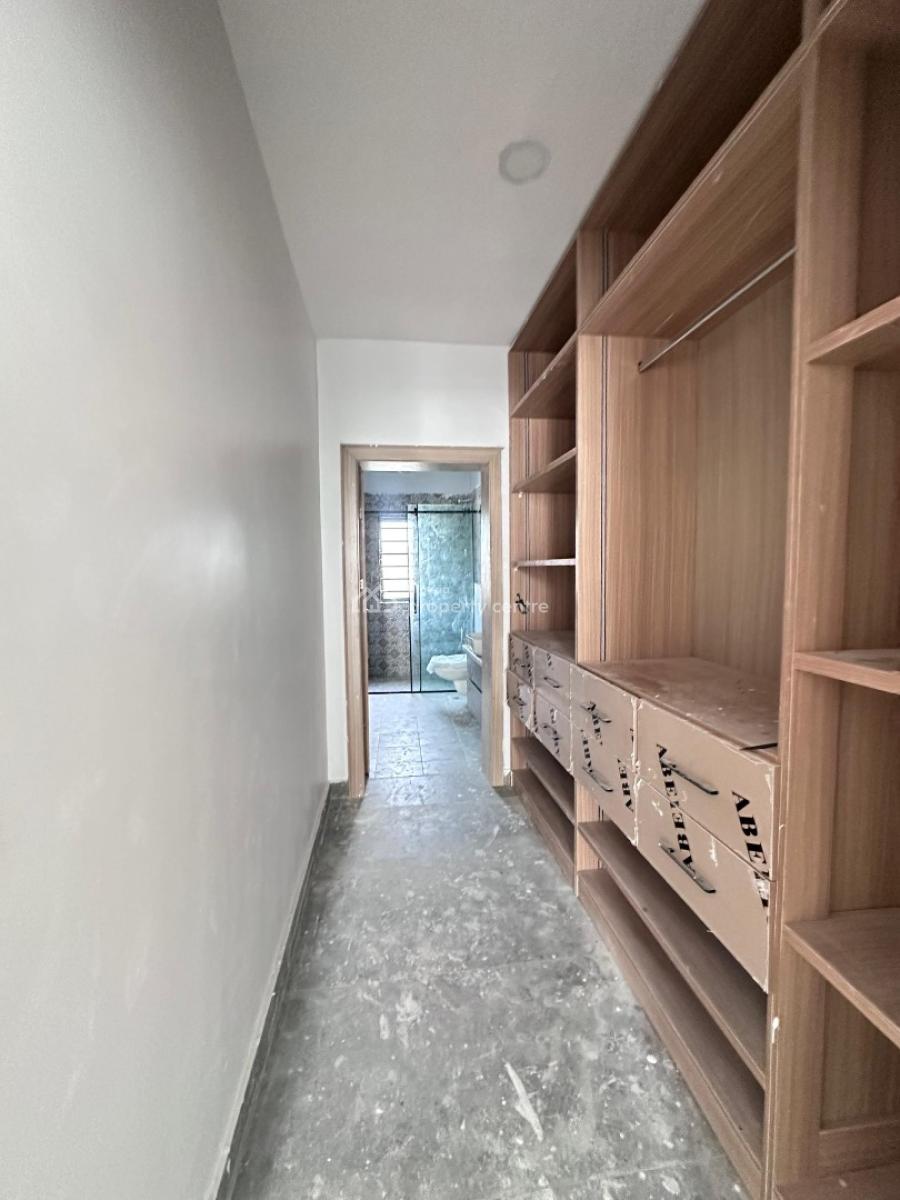 Spacious 5 Bedroom Terrace Duplex with Bq &elevator, Lekki Phase 1, Lekki, Lagos, Detached Duplex for Sale