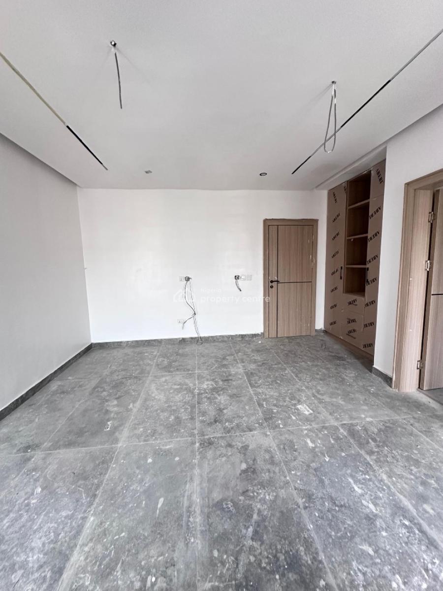 Spacious 5 Bedroom Terrace Duplex with Bq &elevator, Lekki Phase 1, Lekki, Lagos, Detached Duplex for Sale