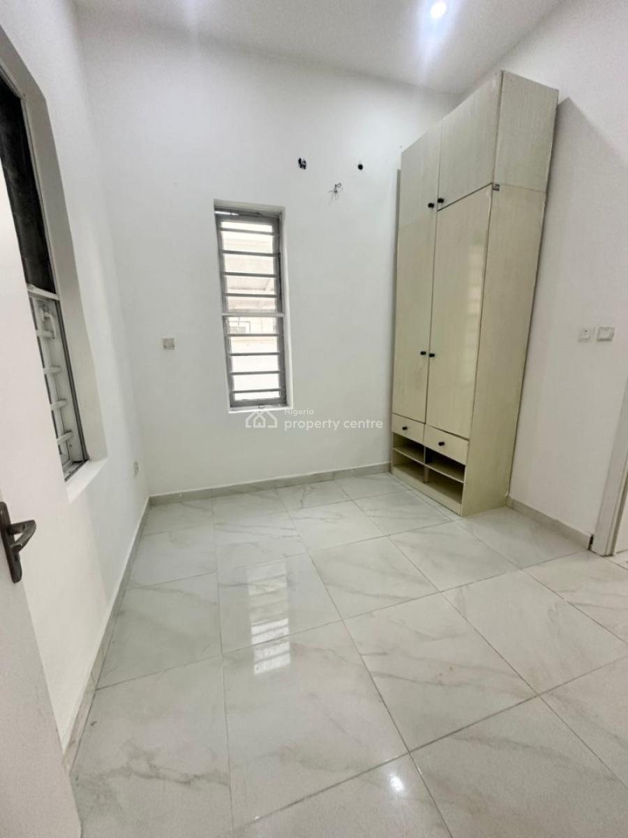 Standard Single Room in a Duplex, Osapa, Lekki, Lagos, Self Contain (single Rooms) for Rent