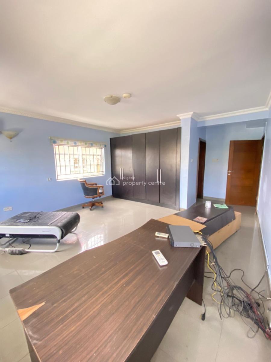 Exclusive 4-bedroom Semi Detached Duplex with Bq, Lekki Phase 1, Lekki, Lagos, House for Rent