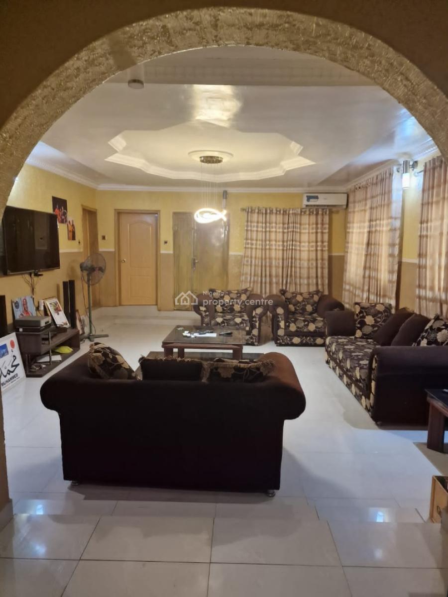 Massive 4 Bedroom Bungalow, Idi Ishin, Jericho, Ibadan, Oyo, Detached Bungalow for Sale