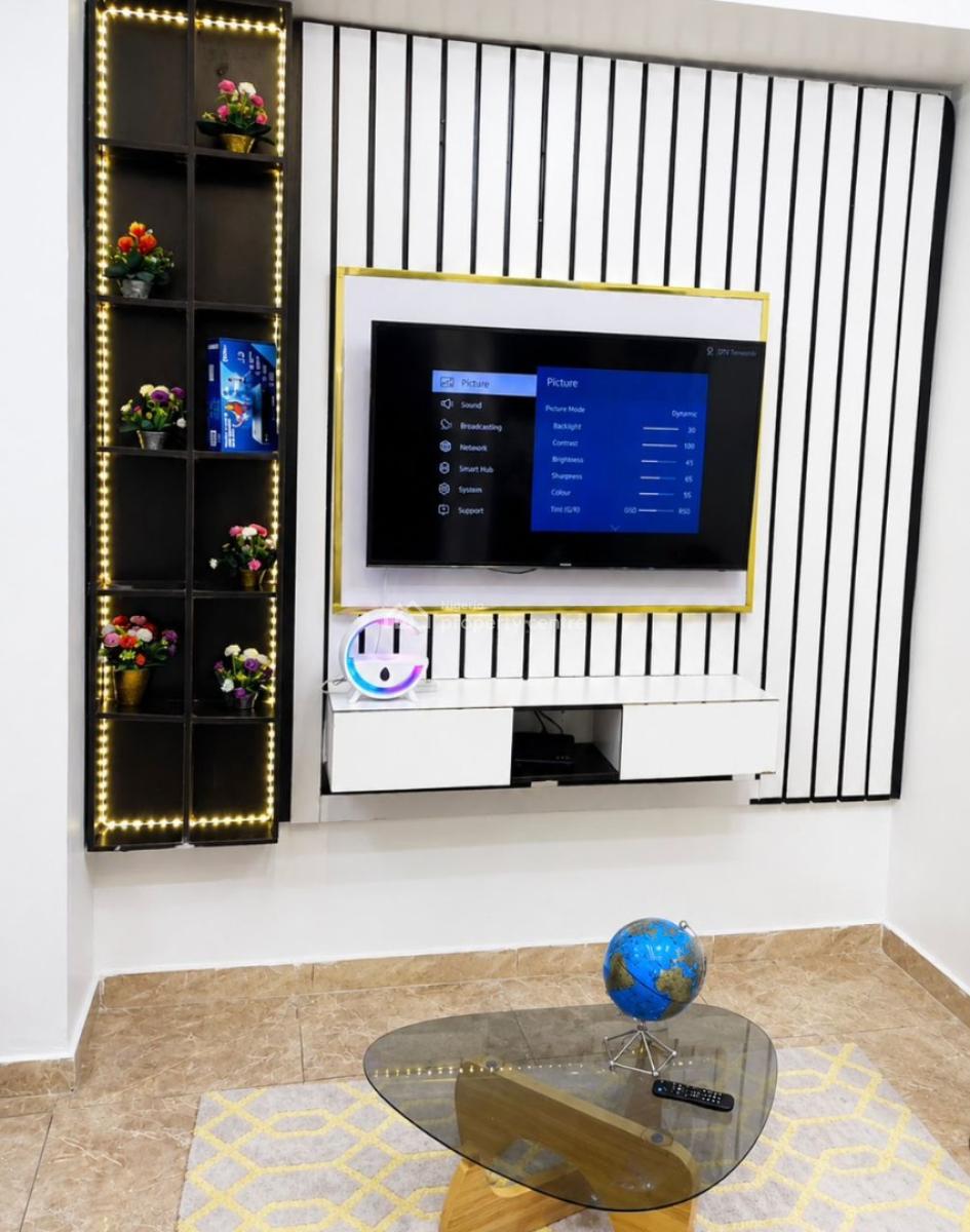 Cozy 1 Bed with Pool, Osapa, Lekki, Lagos, Flat / Apartment Short Let