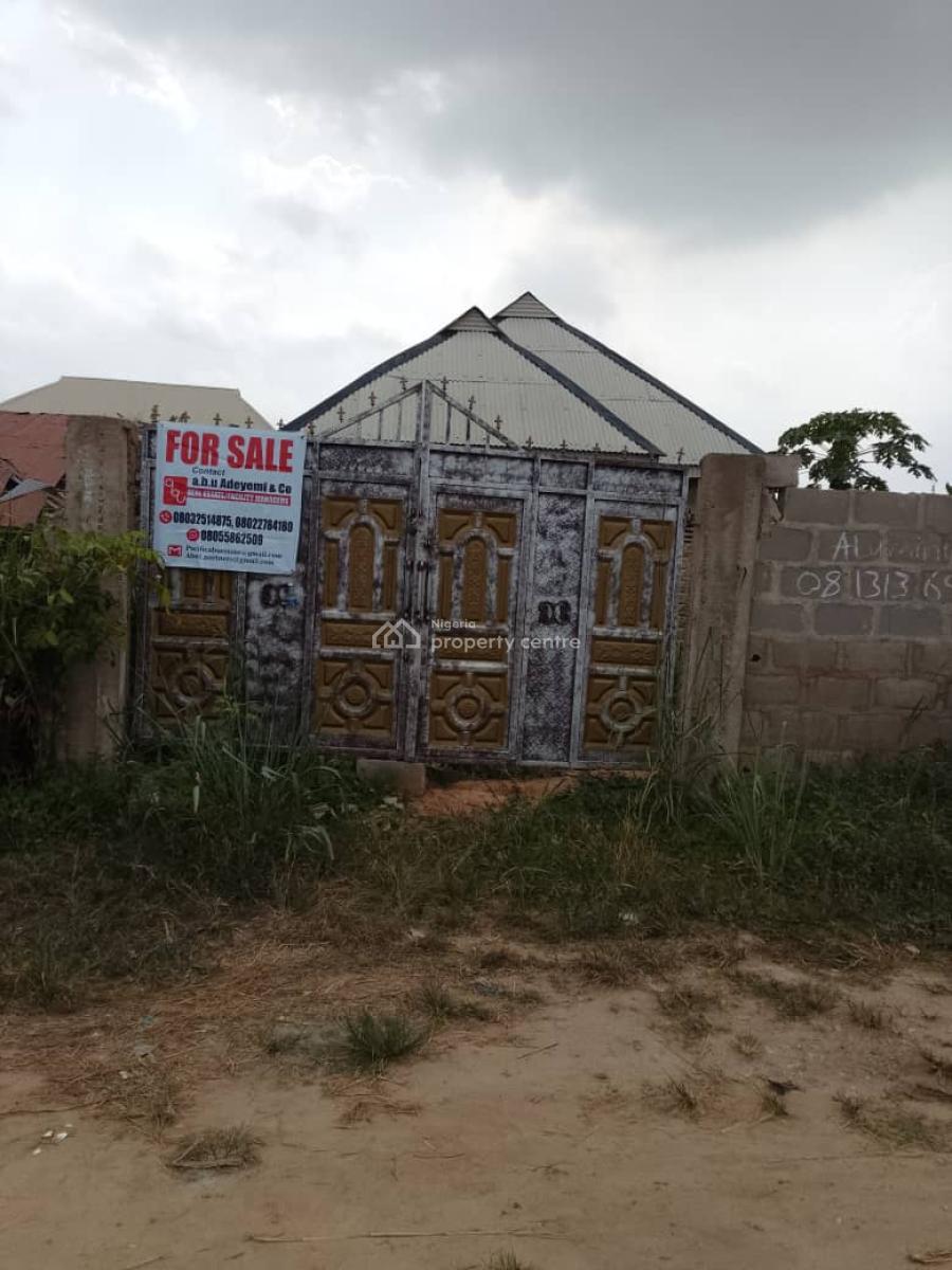 Uncompleted 2-bedroom Flat, 4 Units of Self-contained Fenced & Gated, Orunkole Phase 3, Mowe Town, Ogun, Flat / Apartment for Sale