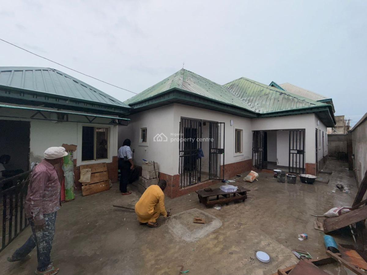 Massive Mini Flat, Elemoro Royal Estate, Bogije, Ibeju Lekki, Lagos, Mini Flat (room and Parlour) for Rent