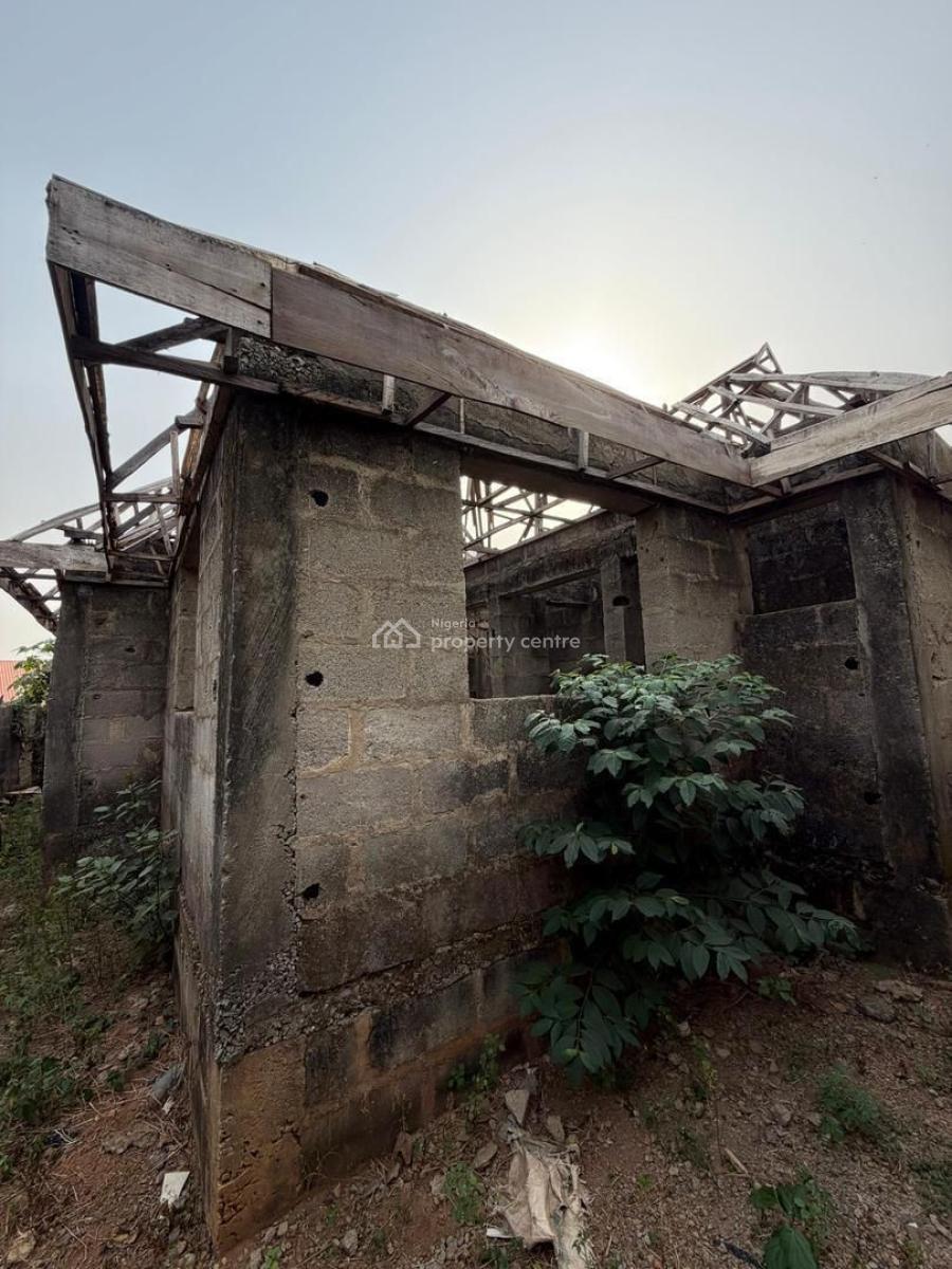 Uncompleted 8 Units of Room & Parlour Self, Ik Dairo Street, Agodi Gate, Ibadan North, Oyo, Block of Flats for Sale