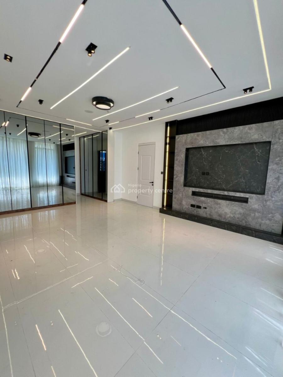 Uniquely Designed 5 Bedroom Triplex with Personal Compound, Lekki Phase 1, Lekki, Lagos, House for Sale