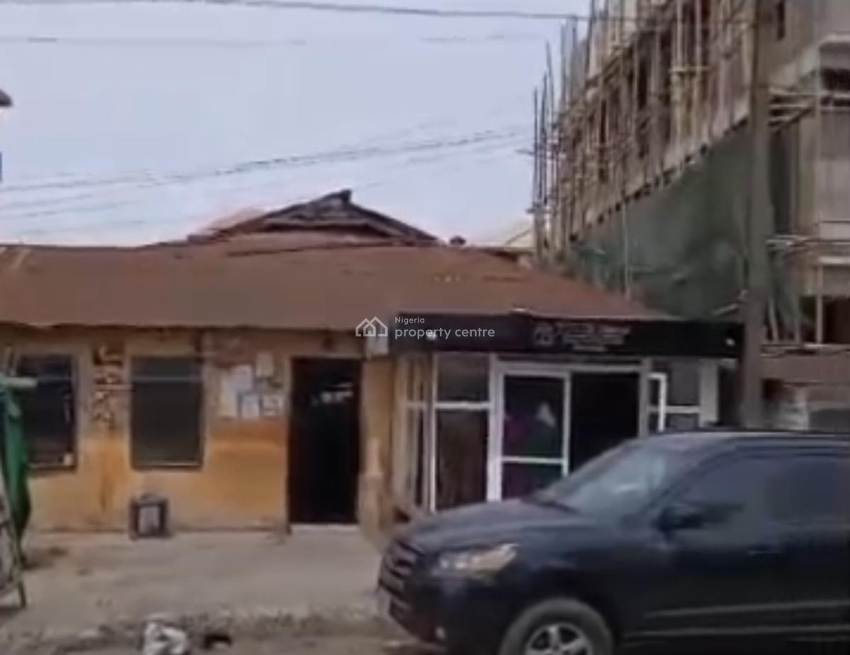a Dilapidated Bungalow, Popoola Street, Off Pedro Road, Pedro, Gbagada, Lagos, Mixed-use Land for Sale