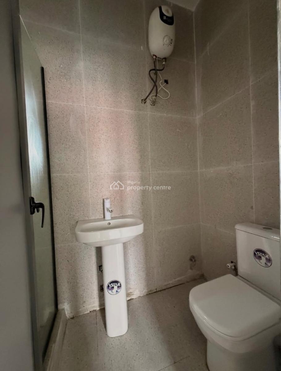 Well Built Serviced 2 Bedroom Apartment, Ikate Elegushi, Lekki, Lagos, Flat / Apartment for Rent