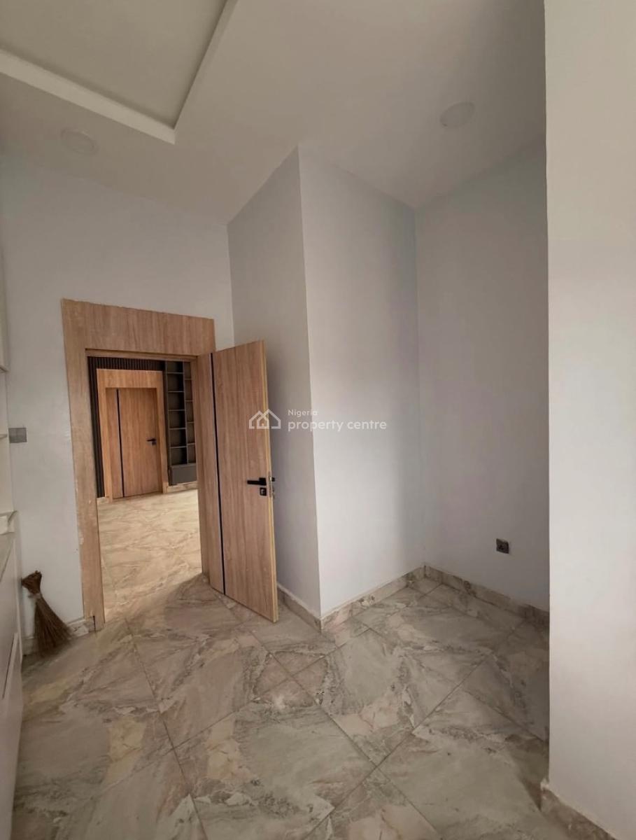 Well Built Serviced 2 Bedroom Apartment, Ikate Elegushi, Lekki, Lagos, Flat / Apartment for Rent