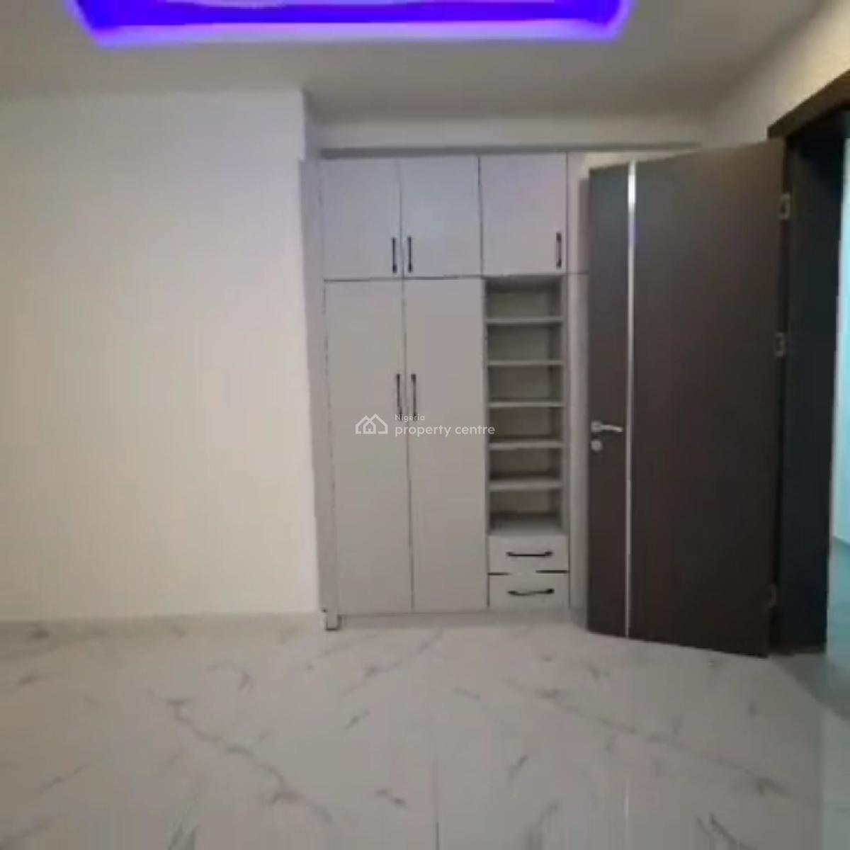 Luxury 3 Bedroom Flat with Swimming Pool, Adeniyi Jones, Ikeja, Lagos, Flat / Apartment for Sale