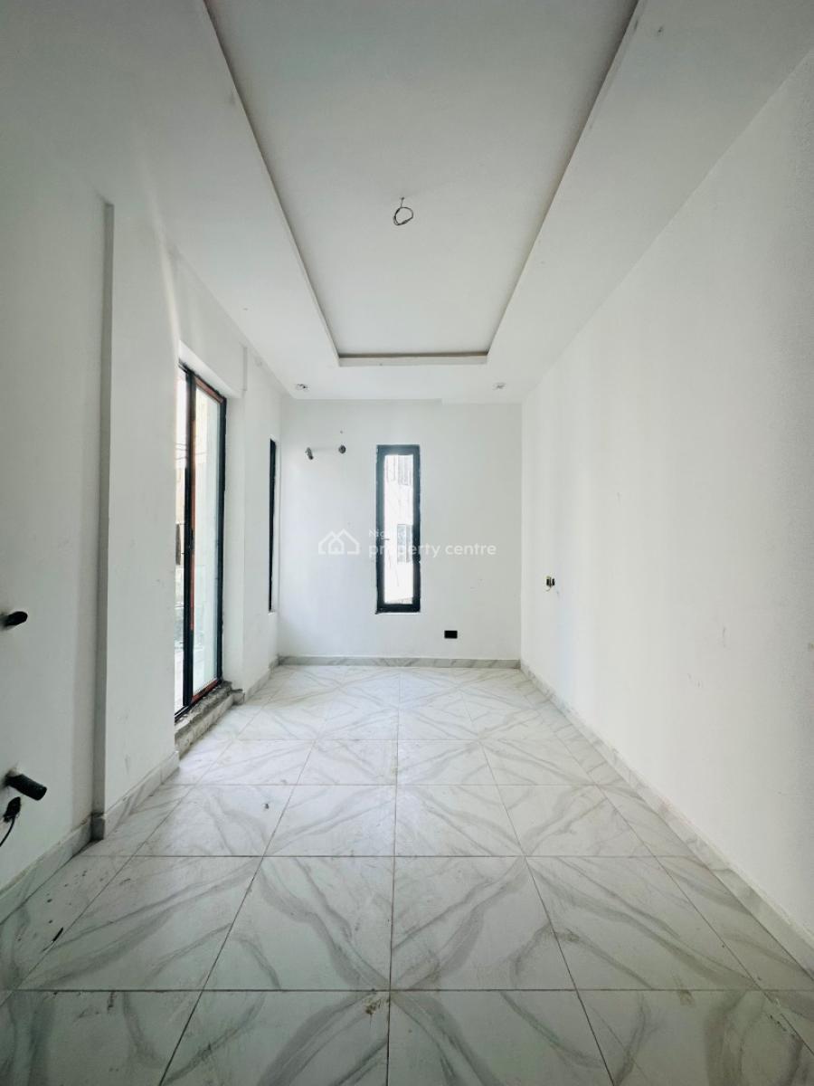 Neatly Finished 2 Bedroom Apartment with Pool, Gym and Elevator, Lekki Phase 1, Lekki, Lagos, Flat / Apartment for Sale