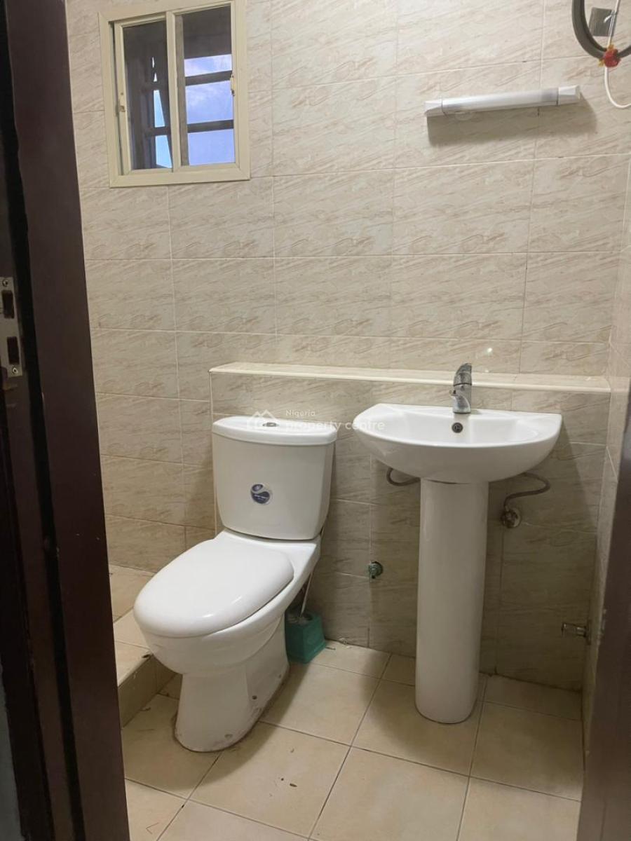 Lovely 2 Bedroom Flat in an Estate, Brains and Hammer City, Life Camp, Abuja, Flat / Apartment for Rent