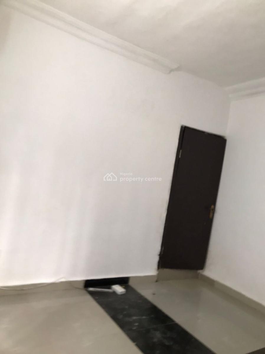 Beautiful Luxurious Juicy Selfcontain in Lekki Phase 1, Off Admiralty Way Lekki Phase 1, Lekki Phase 1, Lekki, Lagos, Self Contain (single Rooms) for Rent