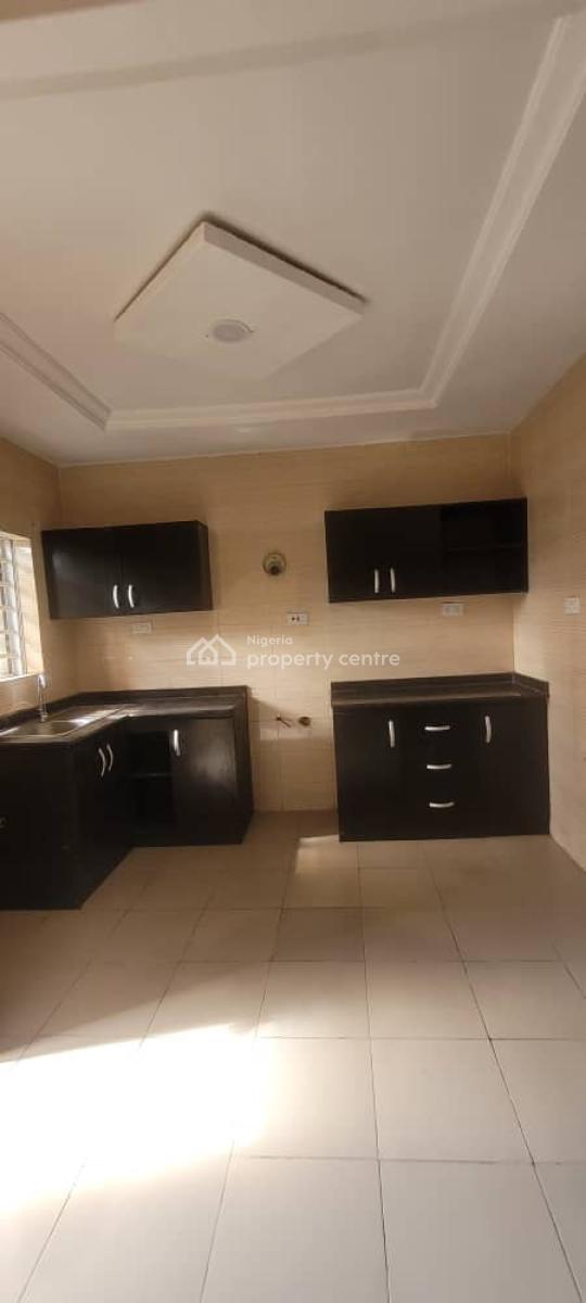 Luxury 3bedroom Flat, Gloden Pearl Estate, Opposite Happy Land Estate, Ajah, Lagos, Flat / Apartment for Rent
