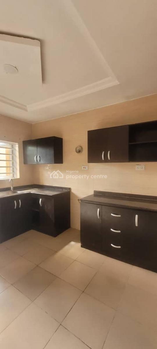 Luxury 3bedroom Flat, Gloden Pearl Estate, Opposite Happy Land Estate, Ajah, Lagos, Flat / Apartment for Rent