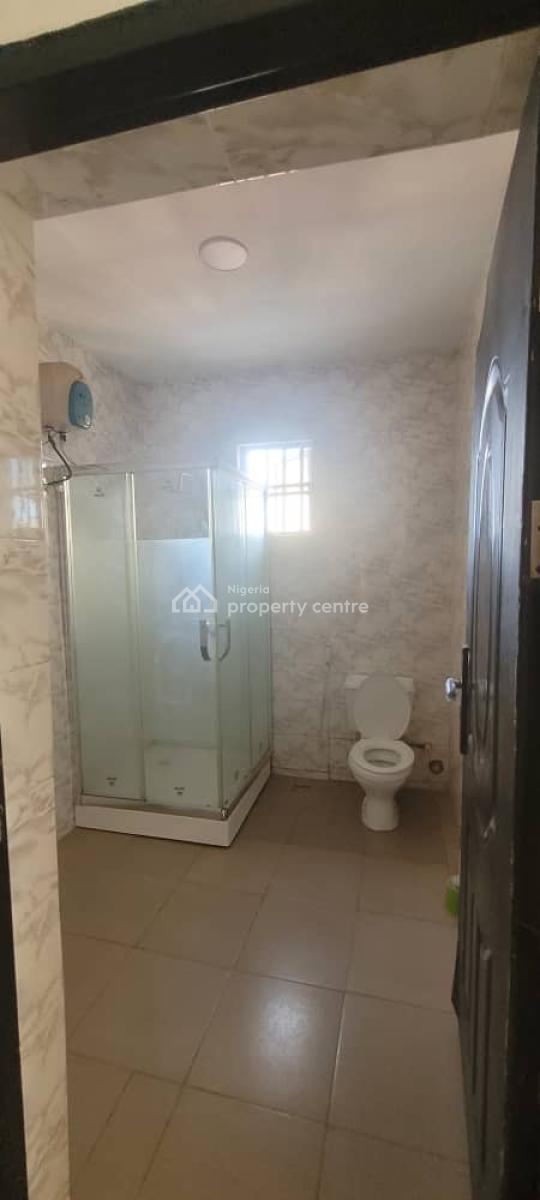 Luxury 3bedroom Flat, Gloden Pearl Estate, Opposite Happy Land Estate, Ajah, Lagos, Flat / Apartment for Rent