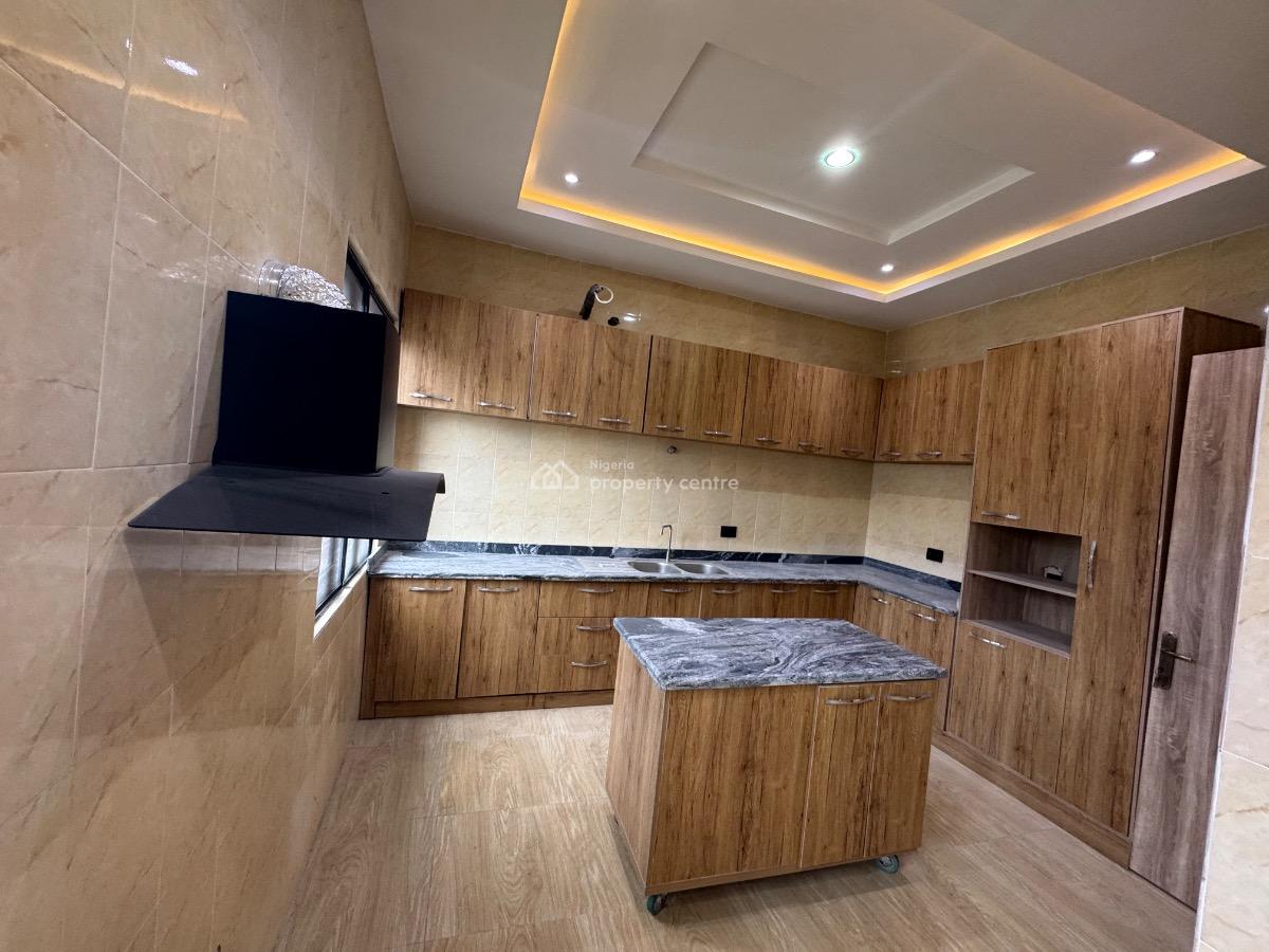 a Brand New 5 Bedroom Penthouse in Lekki Phase 1., Lekki Phase 1., Lekki Phase 1, Lekki, Lagos, Flat / Apartment for Rent