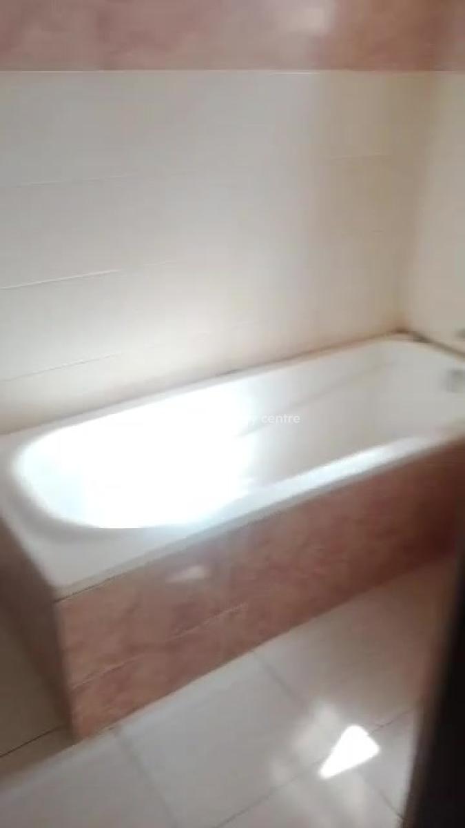 Luxury 2-bedroom Apartment Available in Guzape Main Step Into Modern, Guzape District, Abuja, Flat / Apartment for Sale