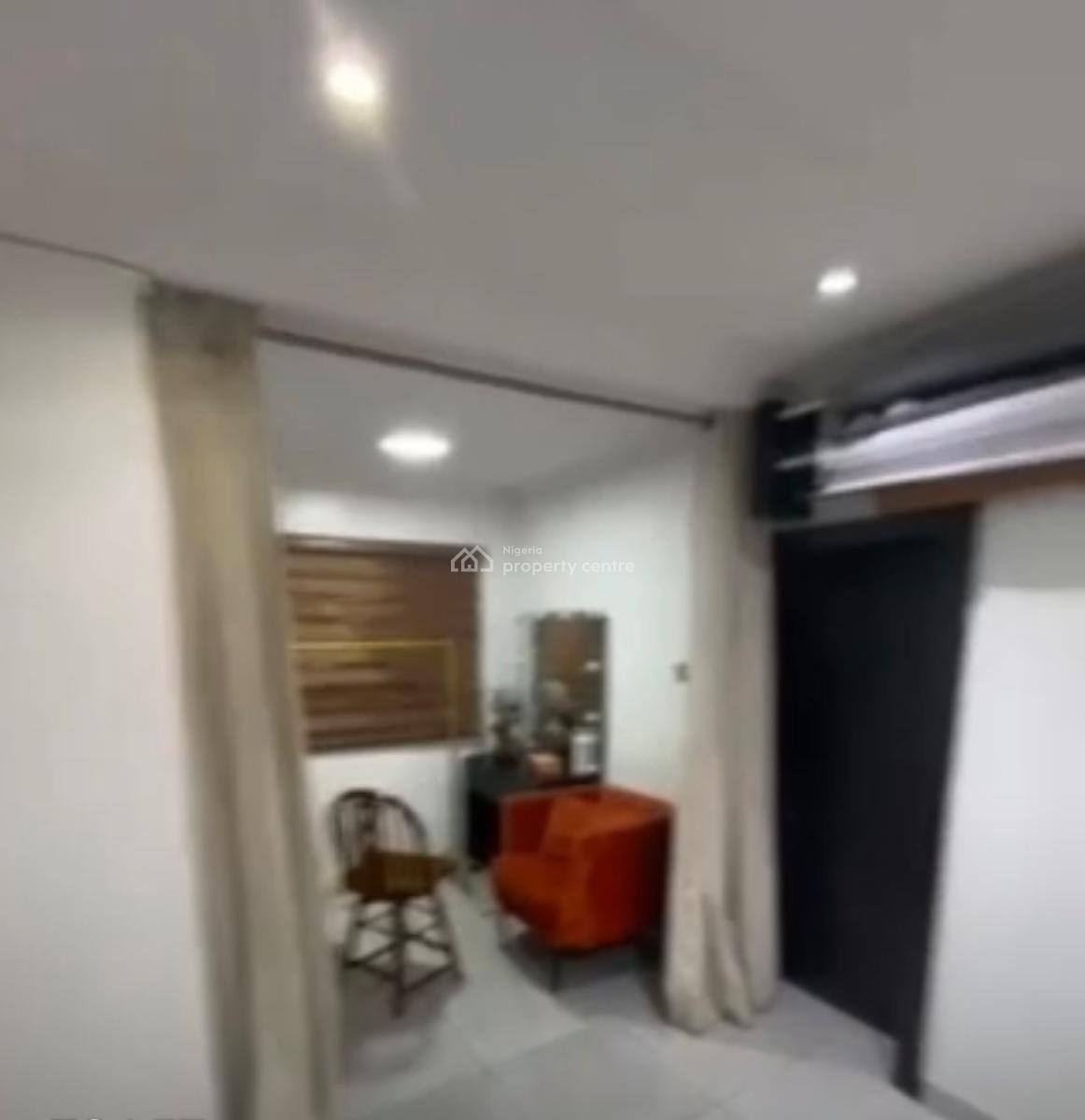 a Spacious 3-bedroom Flat Available, Alagomeji, Yaba, Lagos, Flat / Apartment for Rent