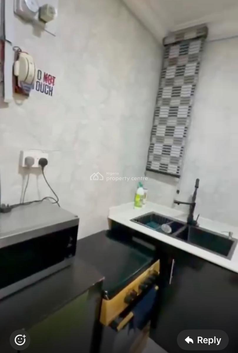 Luxury Mini Flat, Adebisi Street, Alagomeji, Yaba, Lagos, Mini Flat (room and Parlour) Short Let