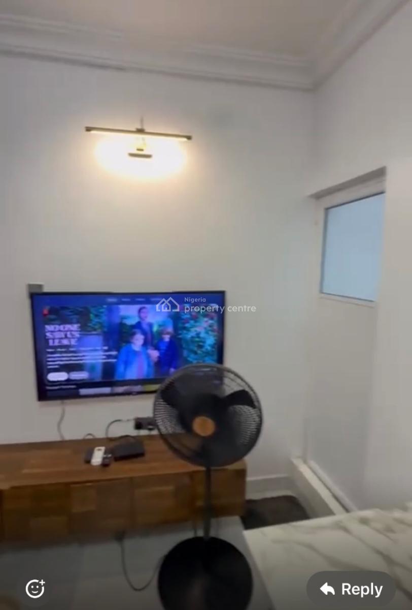 Luxury Mini Flat, Adebisi Street, Alagomeji, Yaba, Lagos, Mini Flat (room and Parlour) Short Let