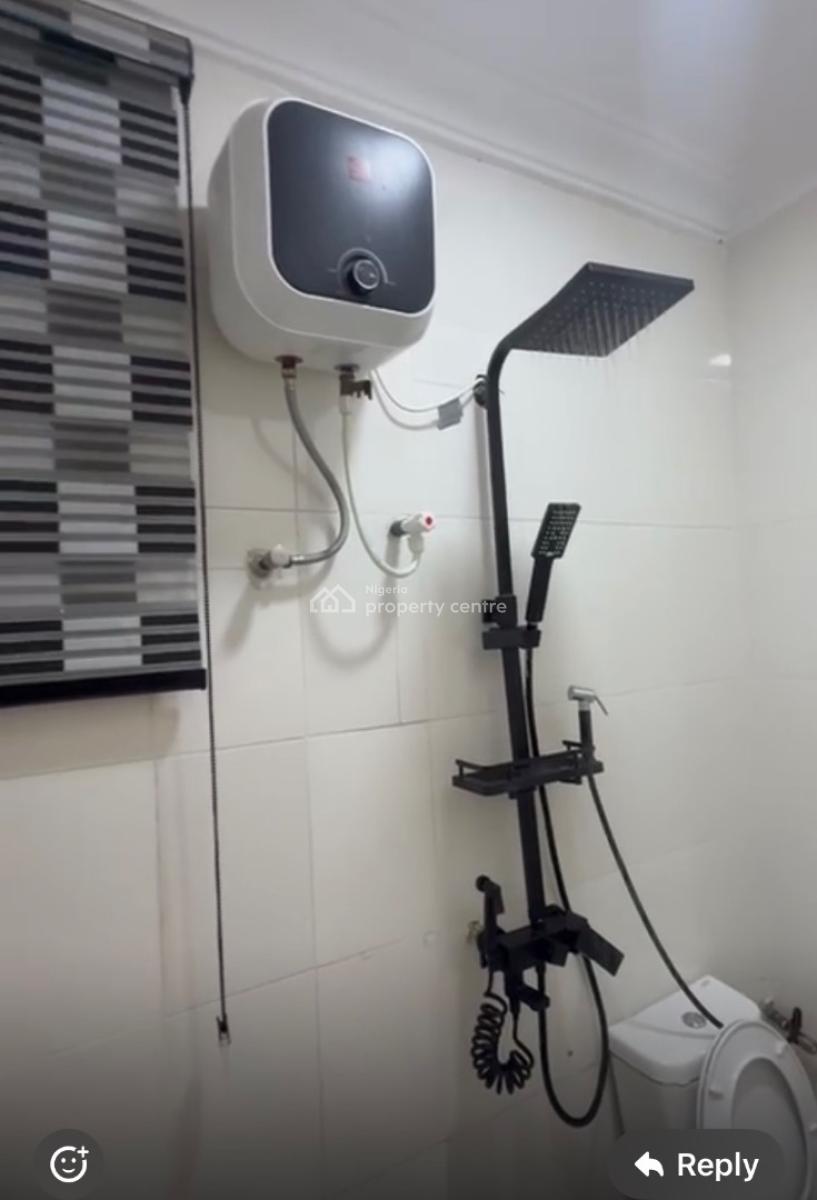 Luxury Mini Flat, Adebisi Street, Alagomeji, Yaba, Lagos, Mini Flat (room and Parlour) Short Let