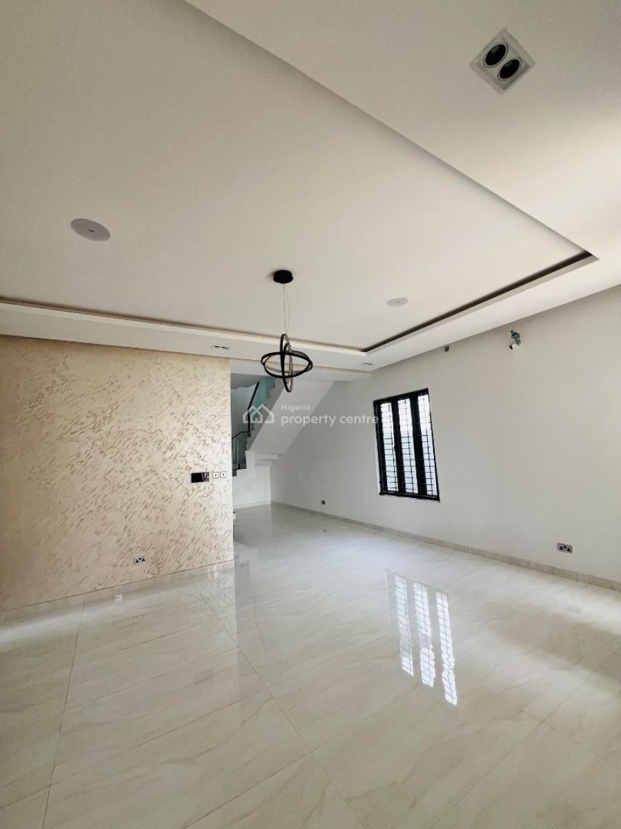 5 Bedroom & Bq, Lekki Phase 1, Lekki, Lagos, Detached Duplex for Sale