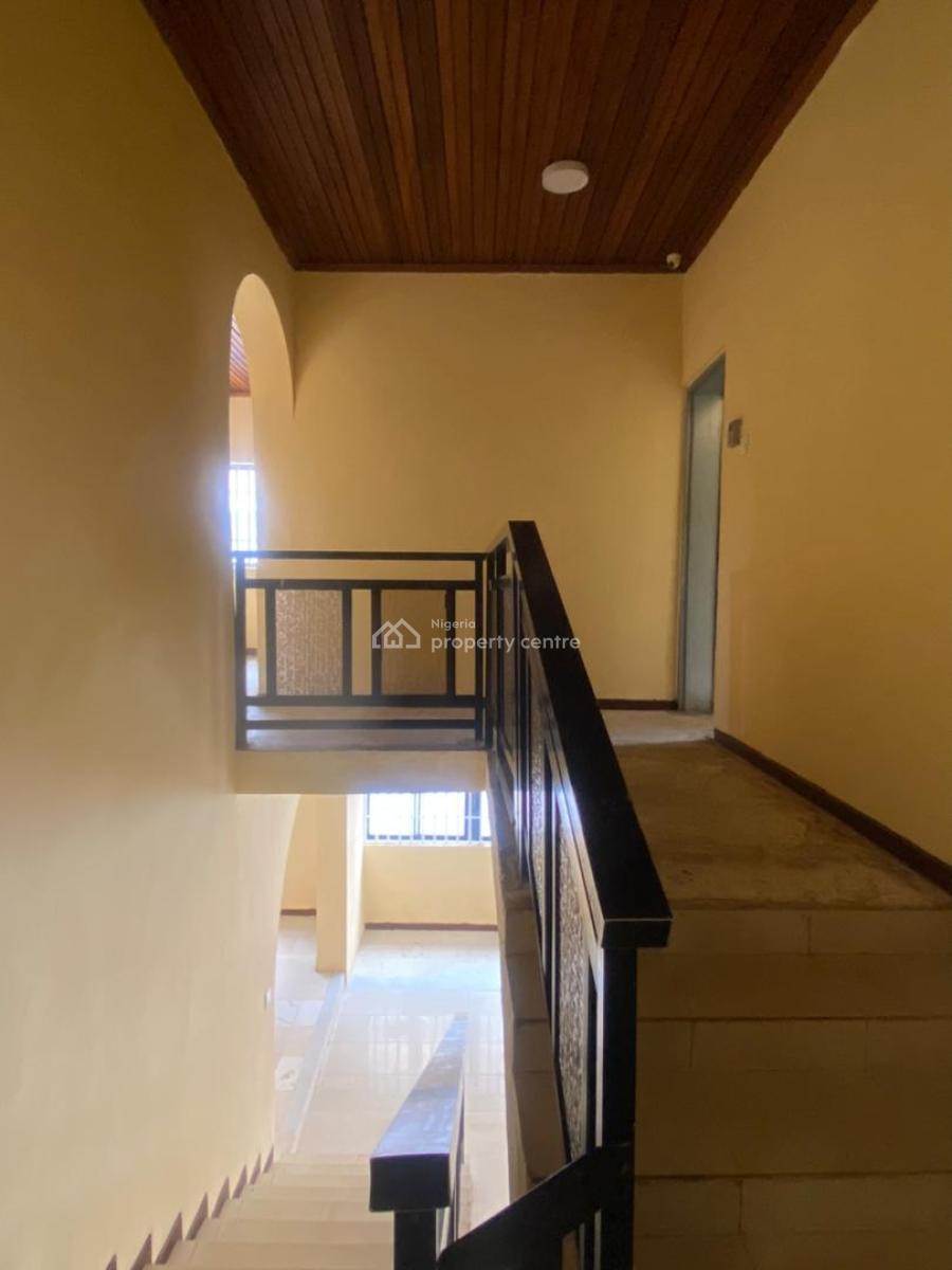 5-bedroom Semi-detached House with 2-room Boys Quarters (bq), Spaciou, Lekki Phase I, Lekki, Lagos, Semi-detached Duplex for Rent