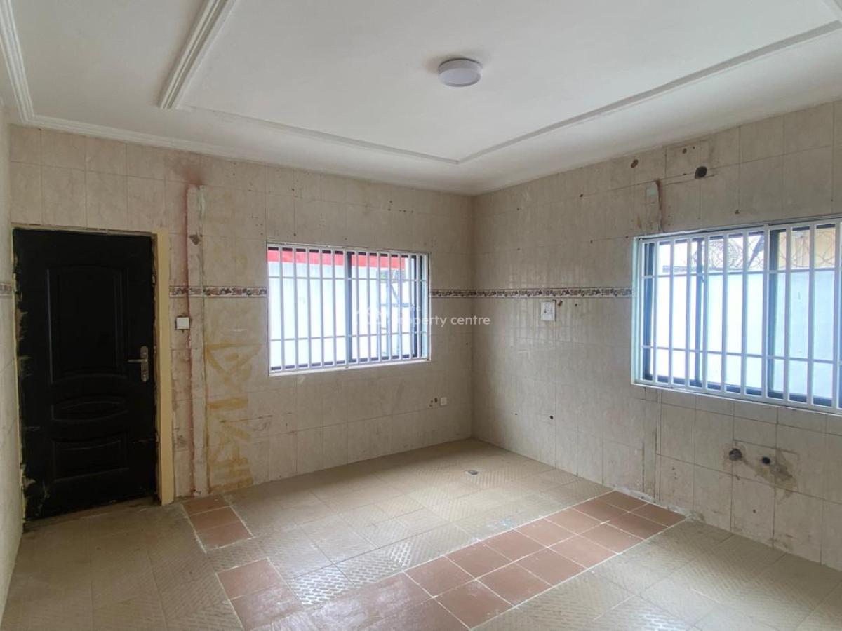 5-bedroom Semi-detached House with 2-room Boys Quarters (bq), Spaciou, Lekki Phase I, Lekki, Lagos, Semi-detached Duplex for Rent