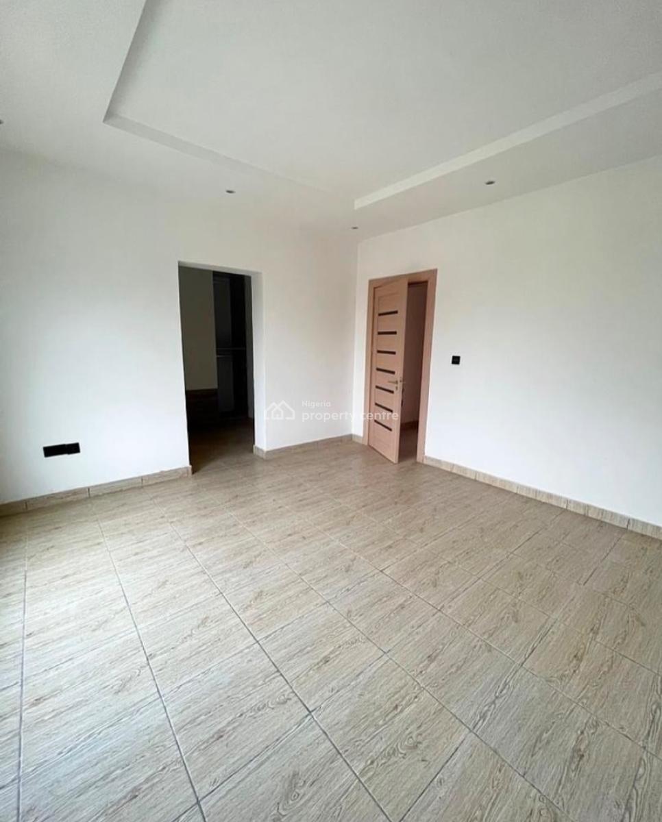 Spacious Fully Serviced 4 Bedroom Terrace Duplex with Bq, Lekki Phase 1, Lekki, Lagos, Terraced Duplex for Rent