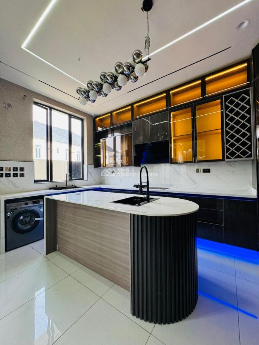 Luxurious 5-bedrooms Fully Detached Duplex with Bq, Orchid, Lekki, Lagos, Detached Duplex for Sale