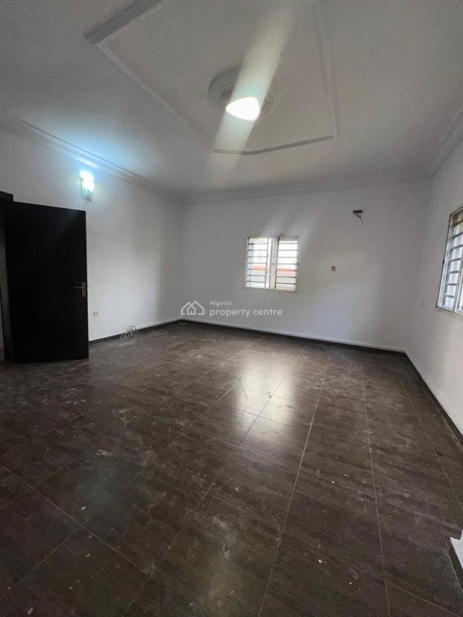 Spacious 3 Bedroom Apartment, Ologolo, Lekki, Lagos, Flat / Apartment for Rent