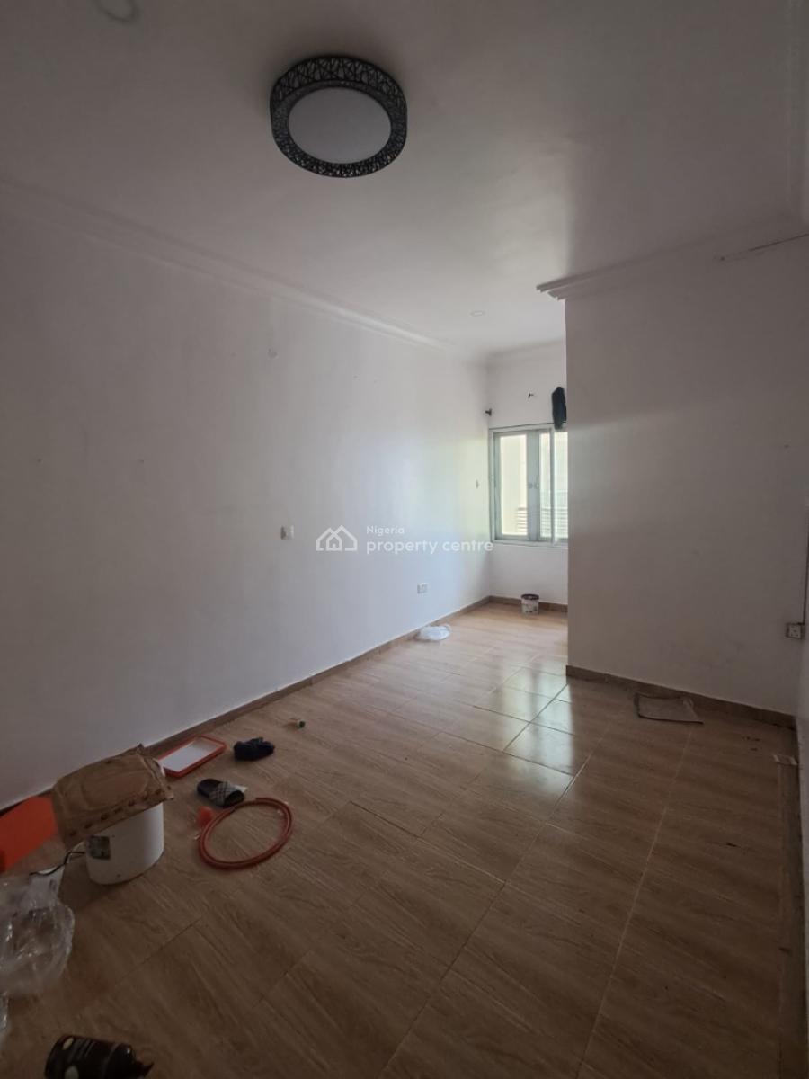 Standard 1-bedroom Apartment Upstairs, Chevron, Lekki, Lagos, Mini Flat (room and Parlour) for Rent