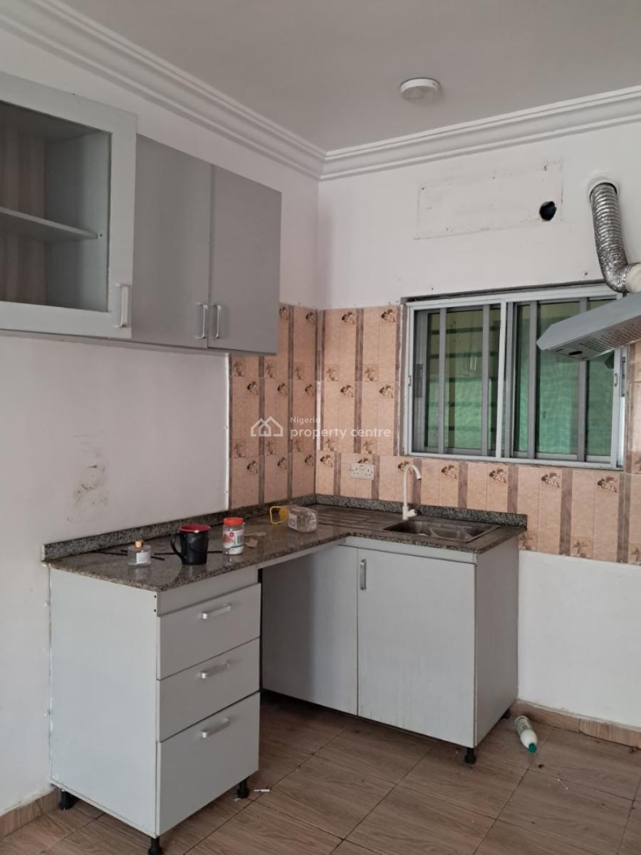 Standard 1-bedroom Apartment Upstairs, Chevron, Lekki, Lagos, Mini Flat (room and Parlour) for Rent