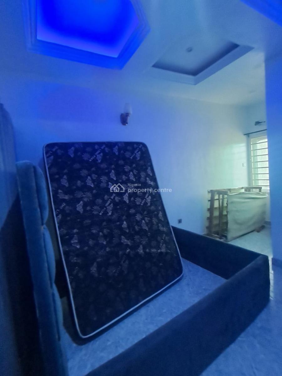 Standard 1-bedroom Apartment Upstairs, Chevron, Lekki, Lagos, Mini Flat (room and Parlour) for Rent