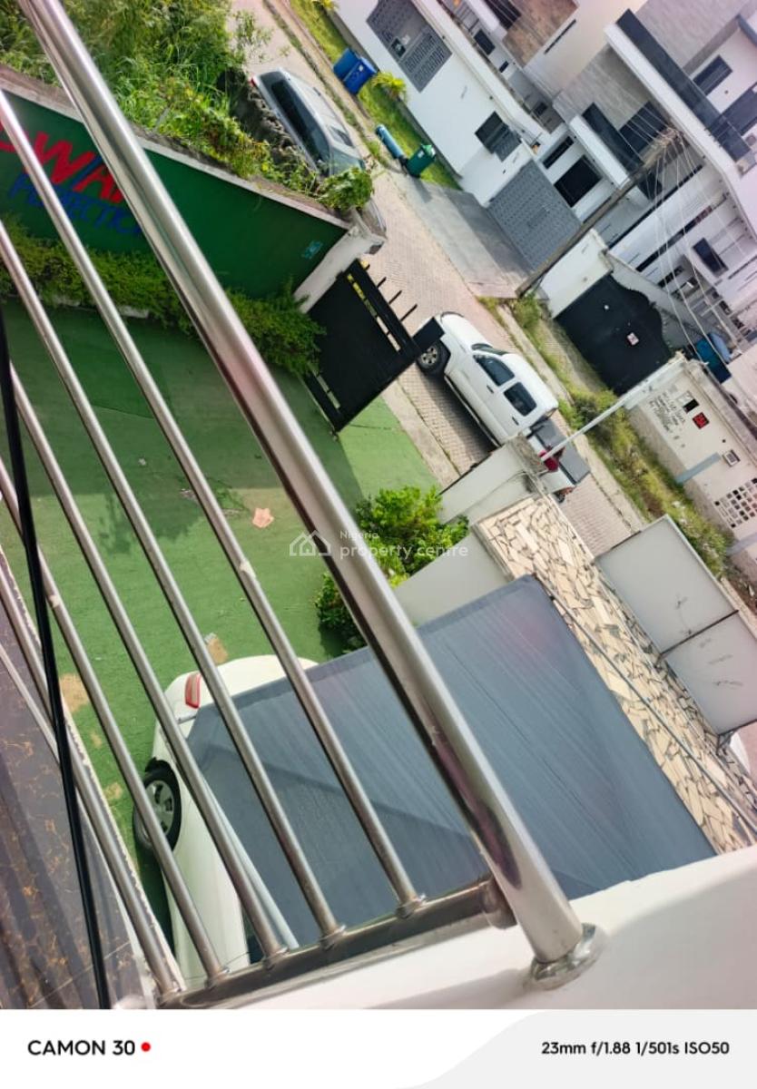 Beautiful 6 Bedroom Fully Detached Duplex with 2 Bqs, Lekki Phase 1, Lekki, Lagos, Commercial Property for Rent