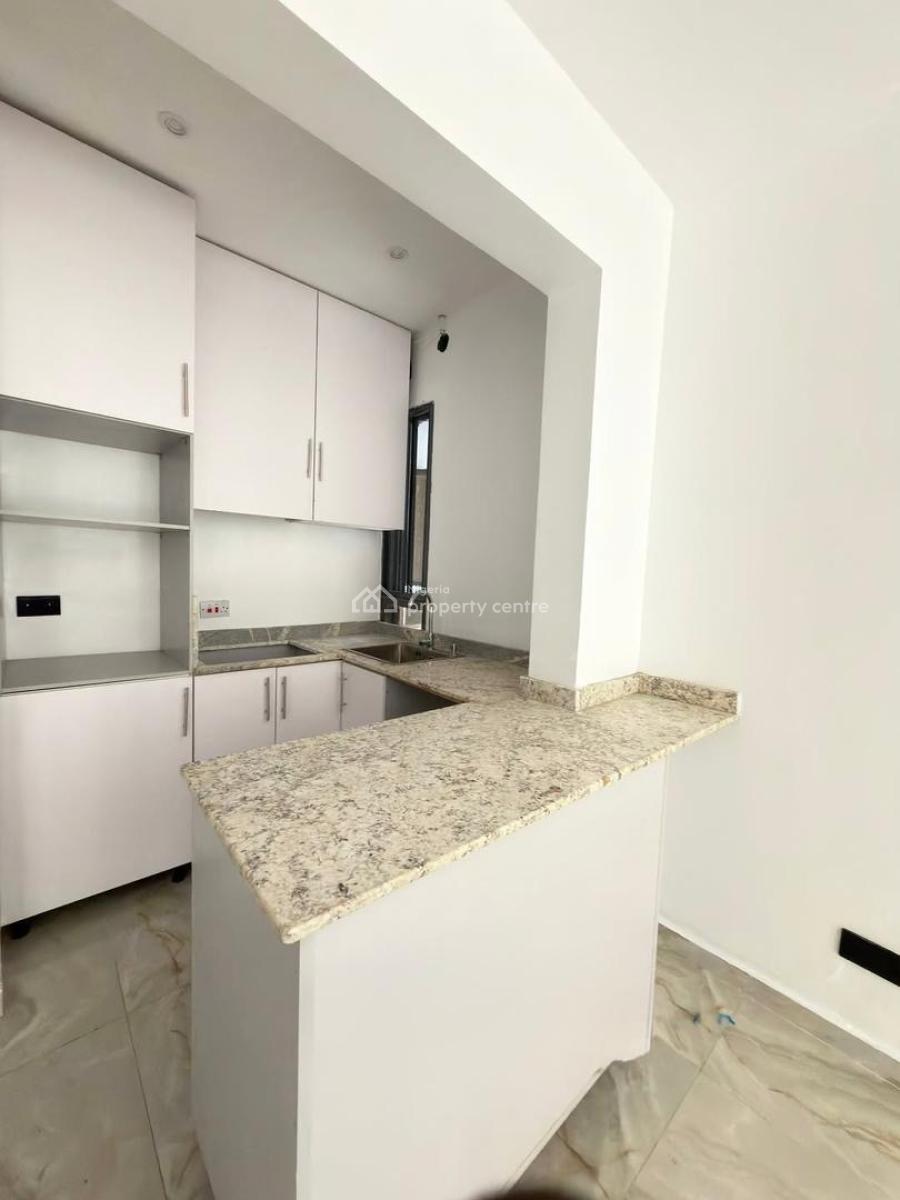 Brand New and Fully Serviced with 24/7 Power in Secured Estate, Ikoyi, Lagos, Flat / Apartment for Rent