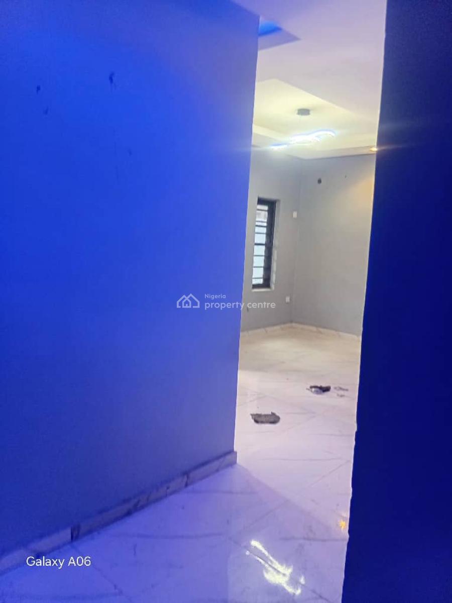 Executive 2 Bedrooms with Pop, Tayo Bello Estate, Fish Pond, Agric, Ikorodu, Lagos, Flat / Apartment for Rent