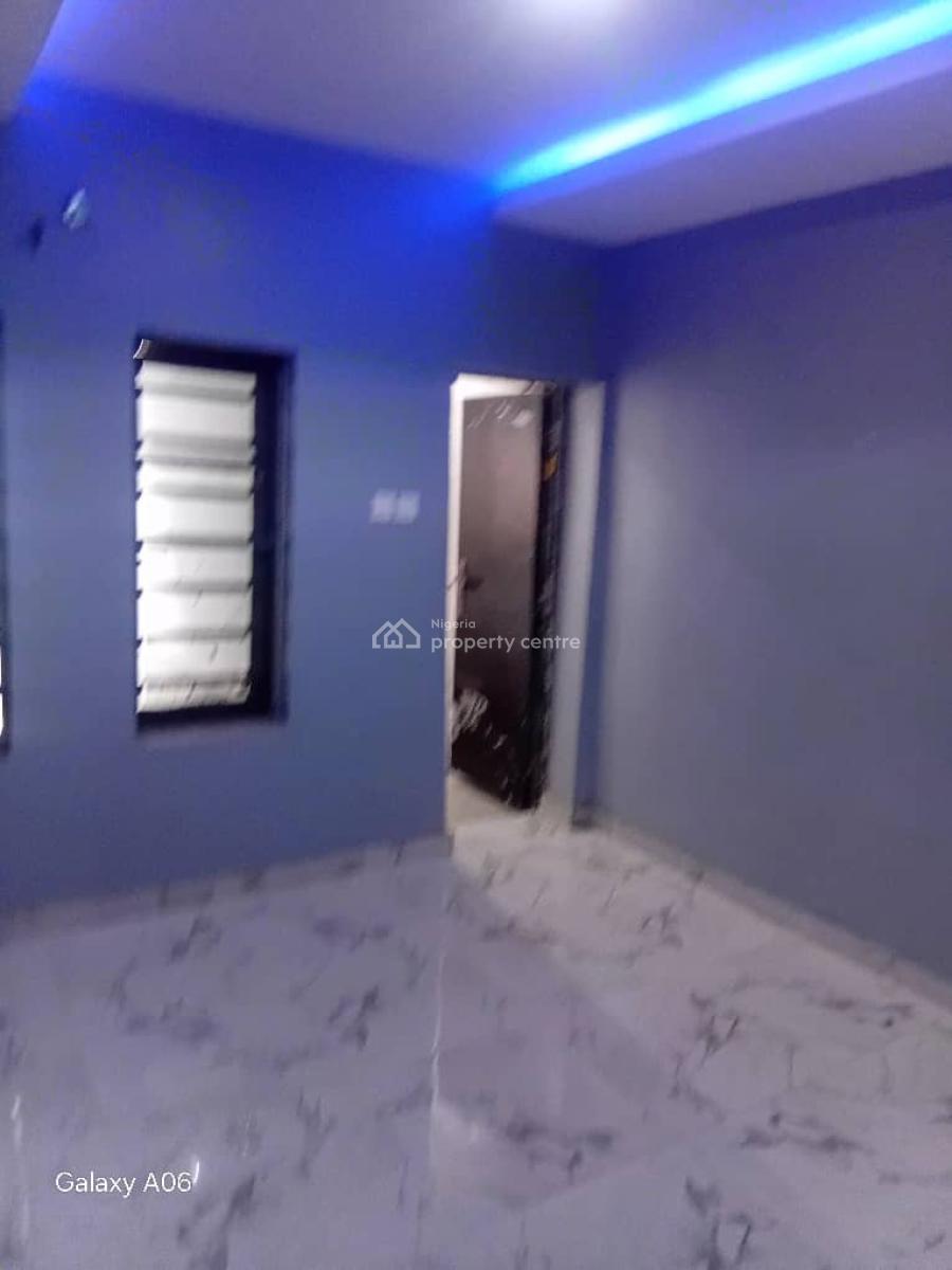 Executive 2 Bedrooms with Pop, Tayo Bello Estate, Fish Pond, Agric, Ikorodu, Lagos, Flat / Apartment for Rent