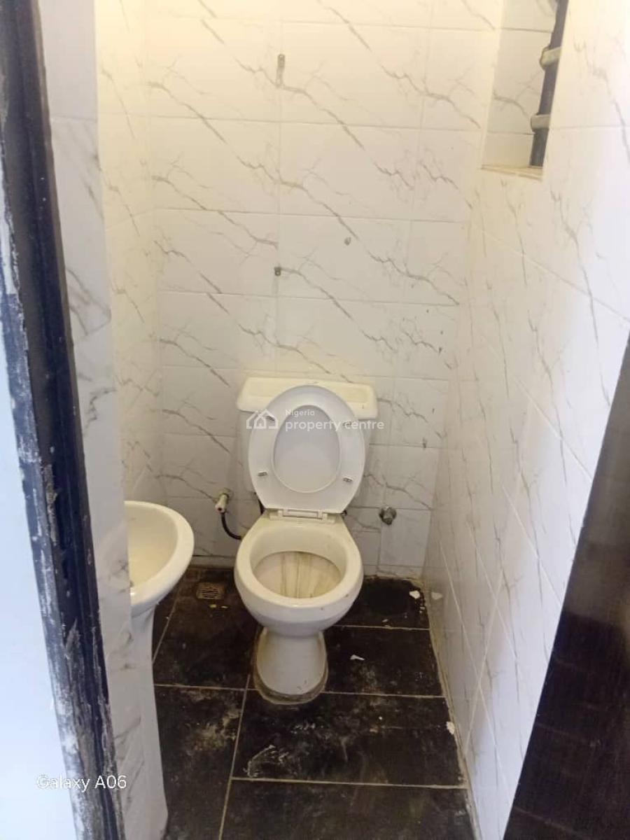 Executive 2 Bedrooms with Pop, Tayo Bello Estate, Fish Pond, Agric, Ikorodu, Lagos, Flat / Apartment for Rent