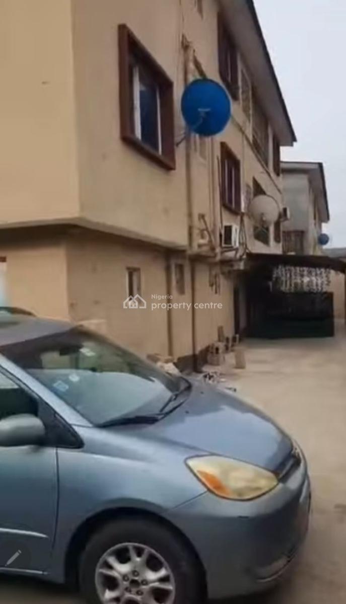 Block of 5 Units of 2 Bedroom Flats + 2 Office Spaces, Off Toyin Street, Ikeja, Lagos, Block of Flats for Sale