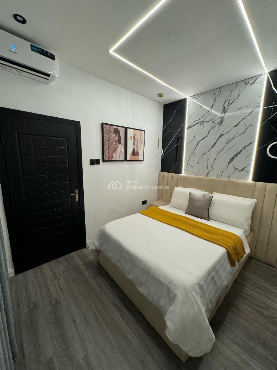 ️️ Brand New Luxury Two(2) Bedroom Apartment with a Pool  , Ps5, Lekki Phase 1, Lekki, Lagos, Flat / Apartment Short Let