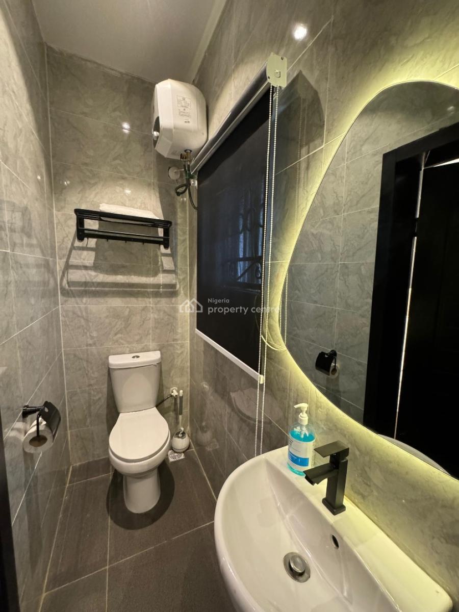 ️️ Brand New Luxury Two(2) Bedroom Apartment with a Pool  , Ps5, Lekki Phase 1, Lekki, Lagos, Flat / Apartment Short Let