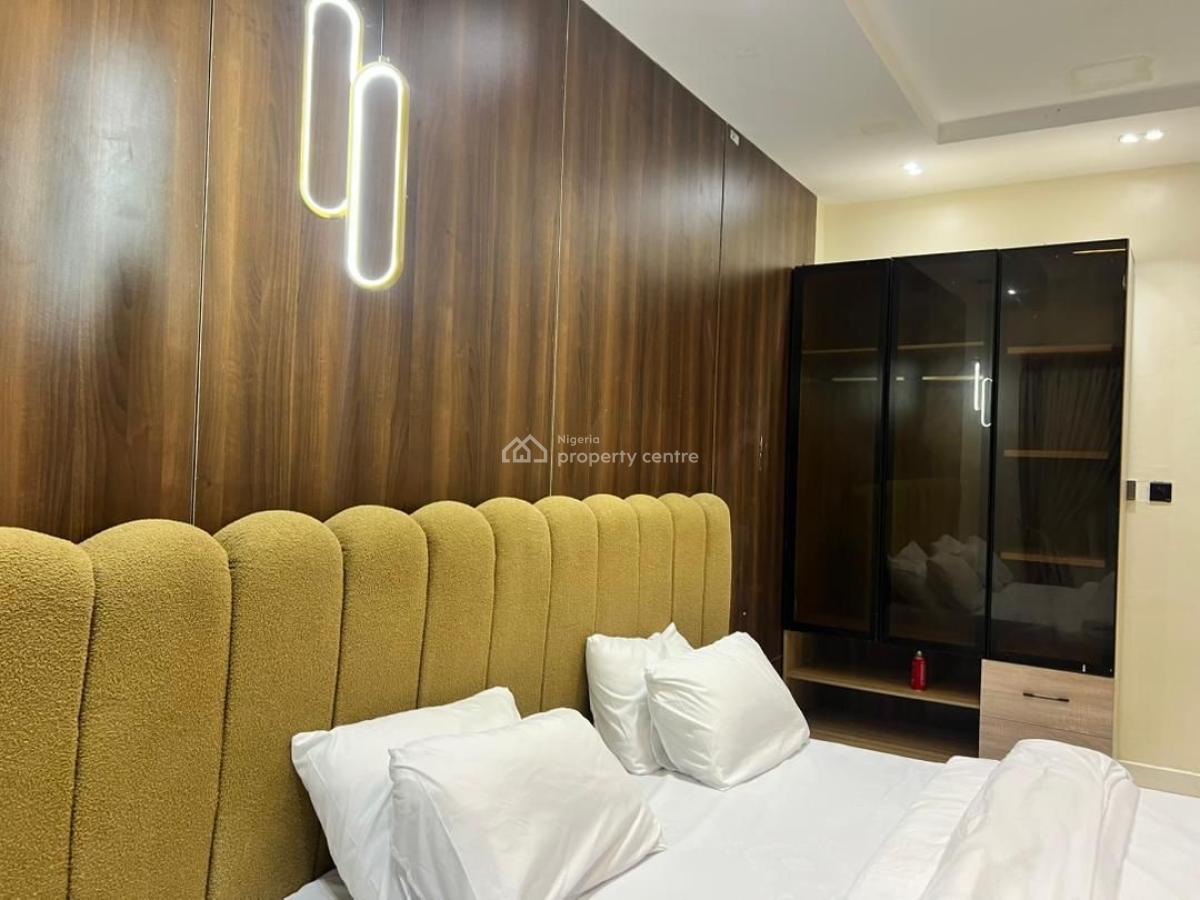 ️️ Brand New Luxury Two(2) Bedroom Apartment with a Pool  , Ps5, Lekki Phase 2, Lekki, Lagos, Flat / Apartment Short Let