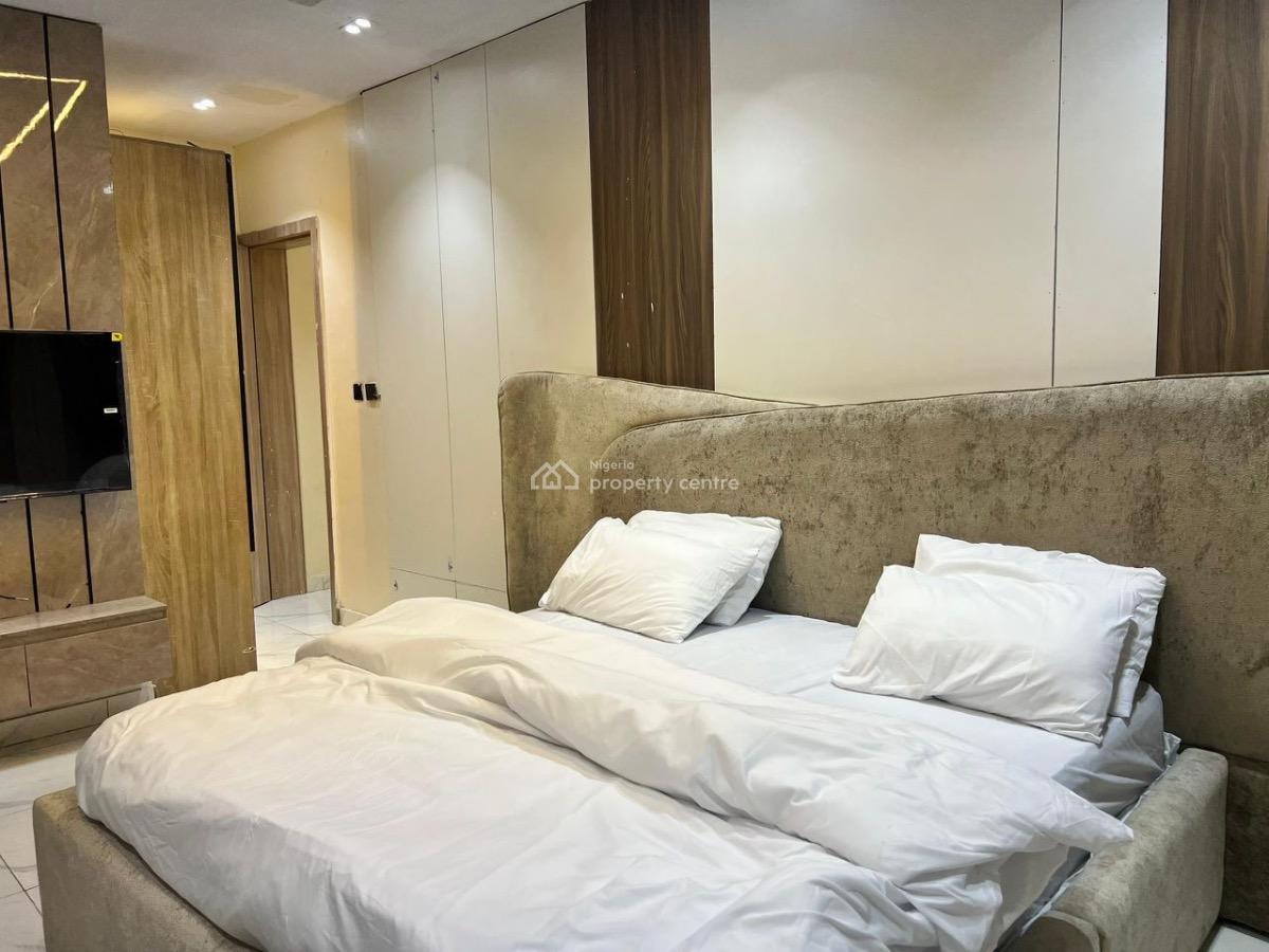 ️️ Brand New Luxury Two(2) Bedroom Apartment with a Pool  , Ps5, Lekki Phase 2, Lekki, Lagos, Flat / Apartment Short Let