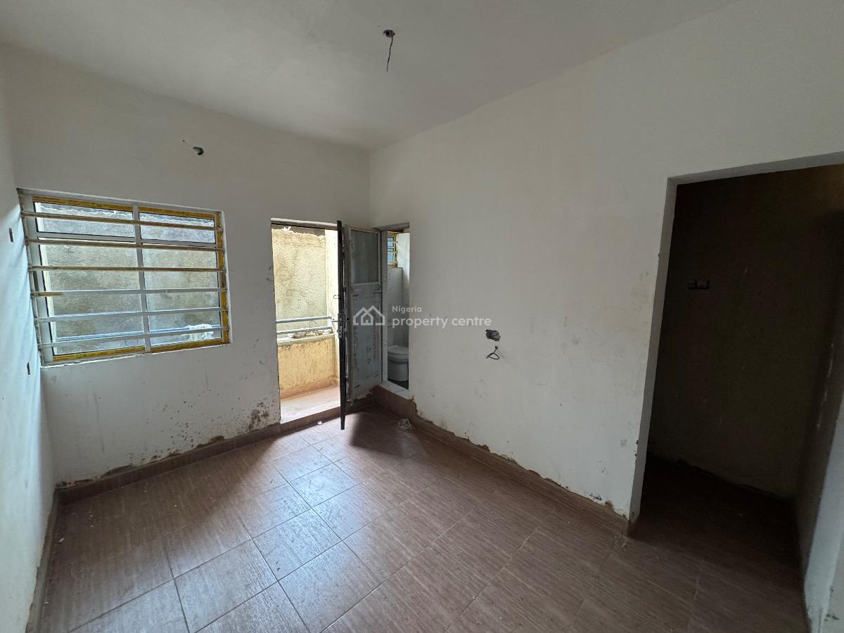 Decent and Nice Selfcontain Apartment, Off Queens College, Iwaya, Yaba, Lagos, Self Contain (single Rooms) for Rent