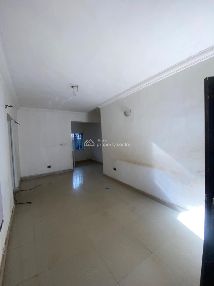 Clean 2 Bedroom Apartment, Around Lbs Close to Express, Sangotedo, Ajah, Lagos, Flat / Apartment for Rent